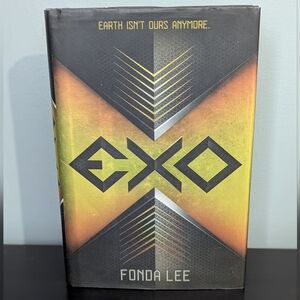 4/$10 📚 EXO By Fonda Lee Book